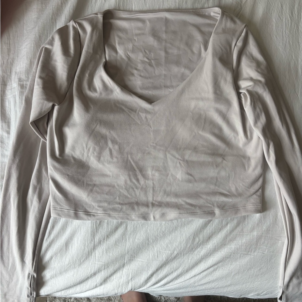 Hollister Gilly Hicks Recharge long sleeve workout top